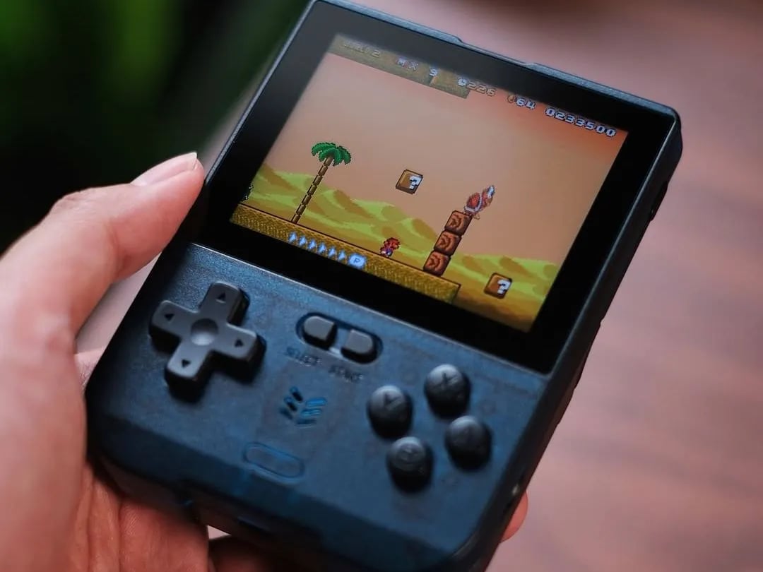 MagicX XU20 V32 vs. Miyoo Mini Plus Handheld Comparison - Retro