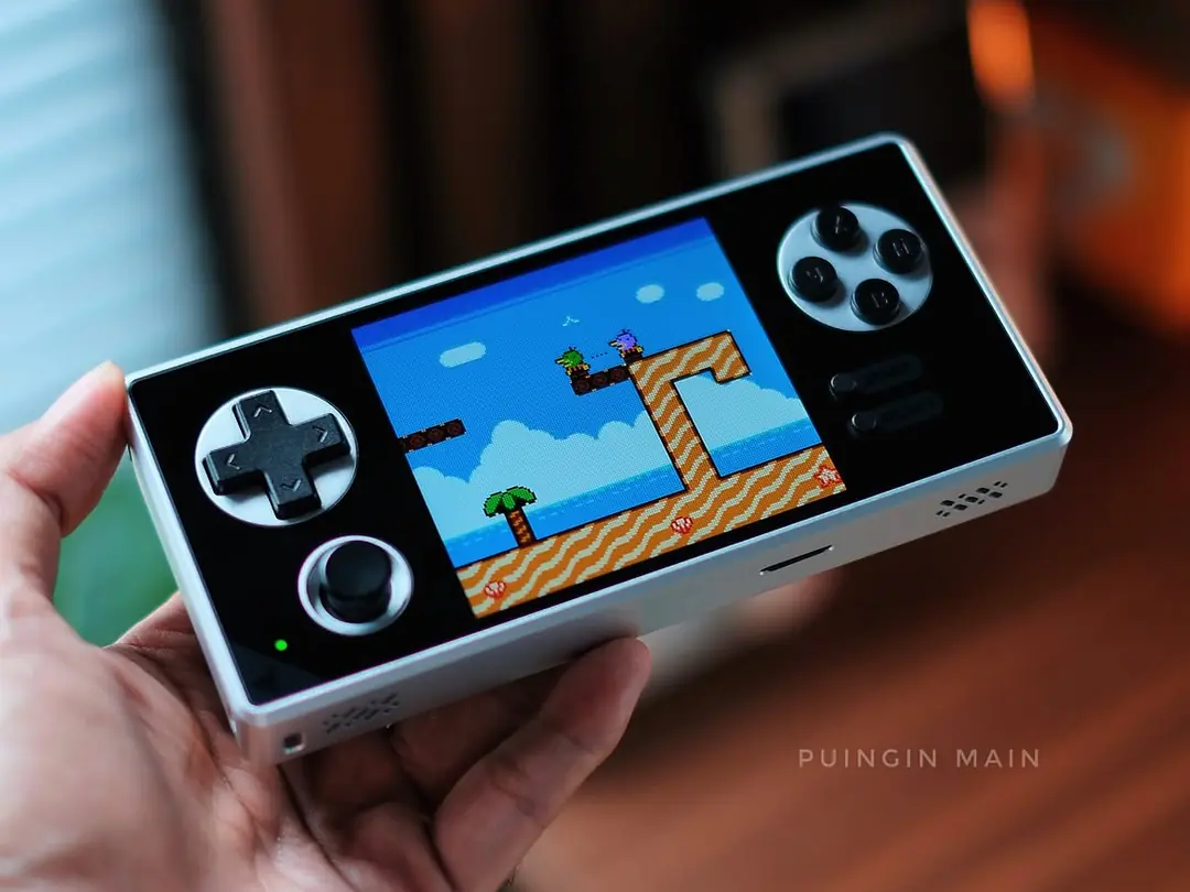 Game Kiddy GKD 350H Ultra Handheld Full Specifications - Retro Catalog